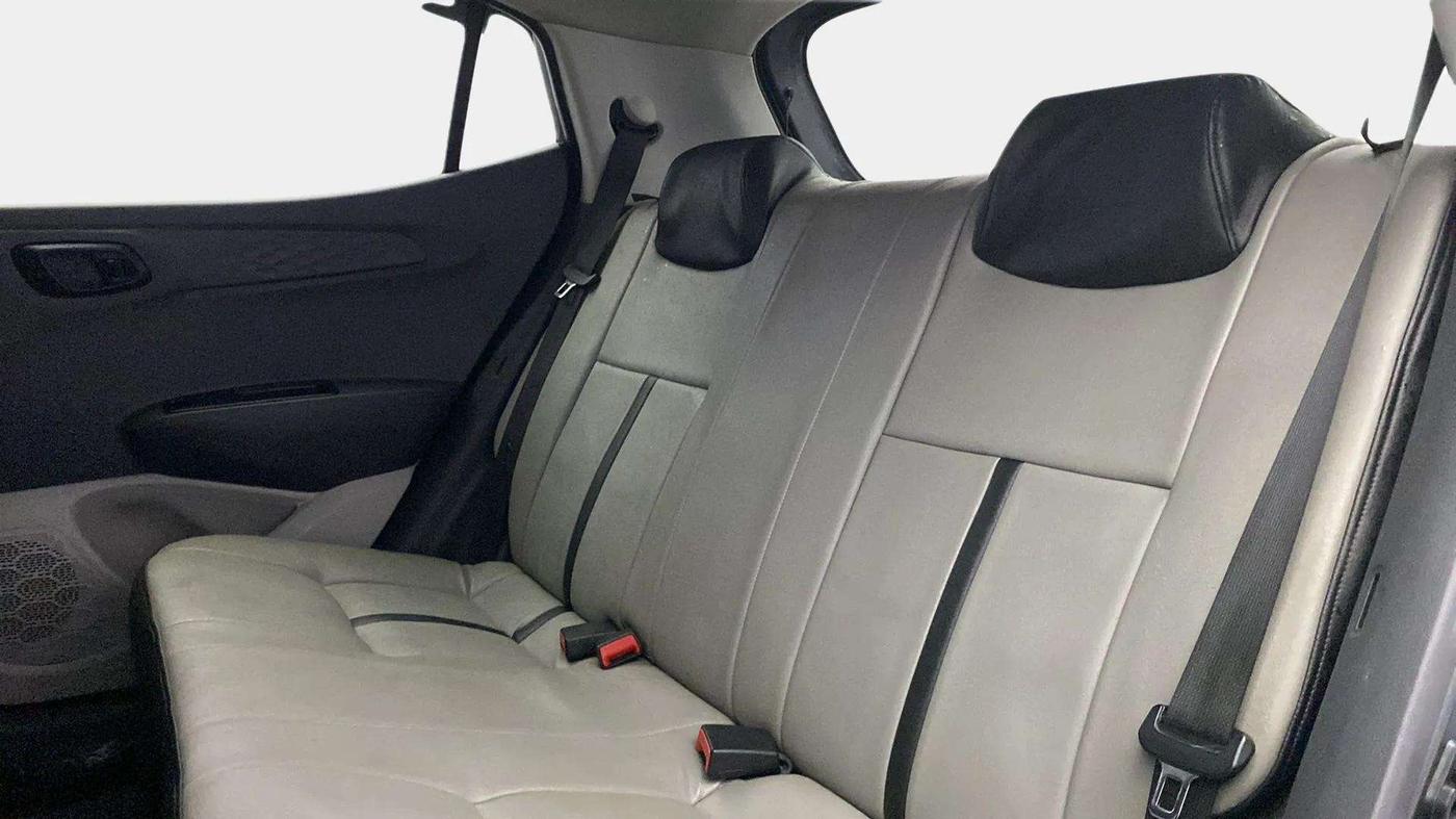 2019 Hyundai GRAND I10 NIOS MAGNA AMT 1.2 KAPPA VTVT, Petrol, Automatic, 69,140 km, Right Side Rear Door Cabin