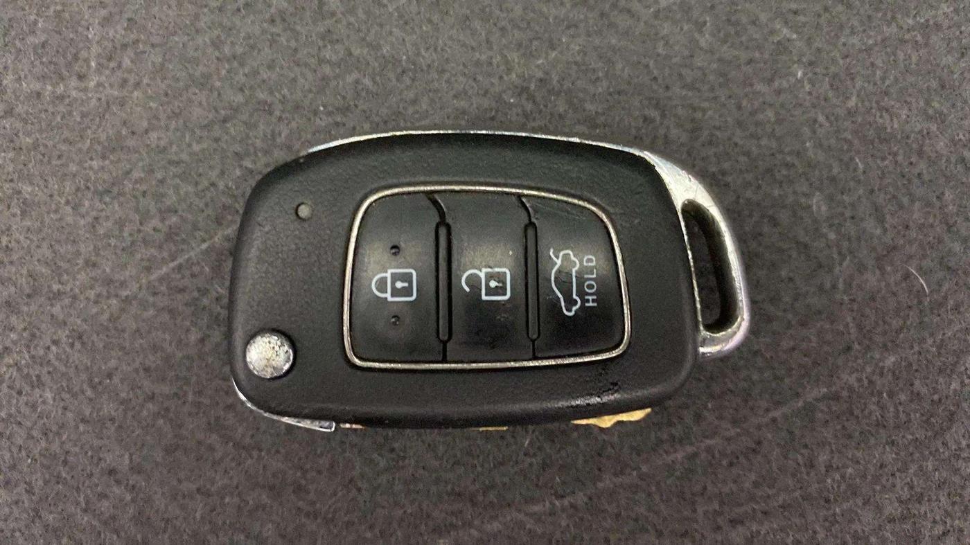 2019 Hyundai GRAND I10 NIOS MAGNA AMT 1.2 KAPPA VTVT, Petrol, Automatic, 69,140 km, Key Close Up