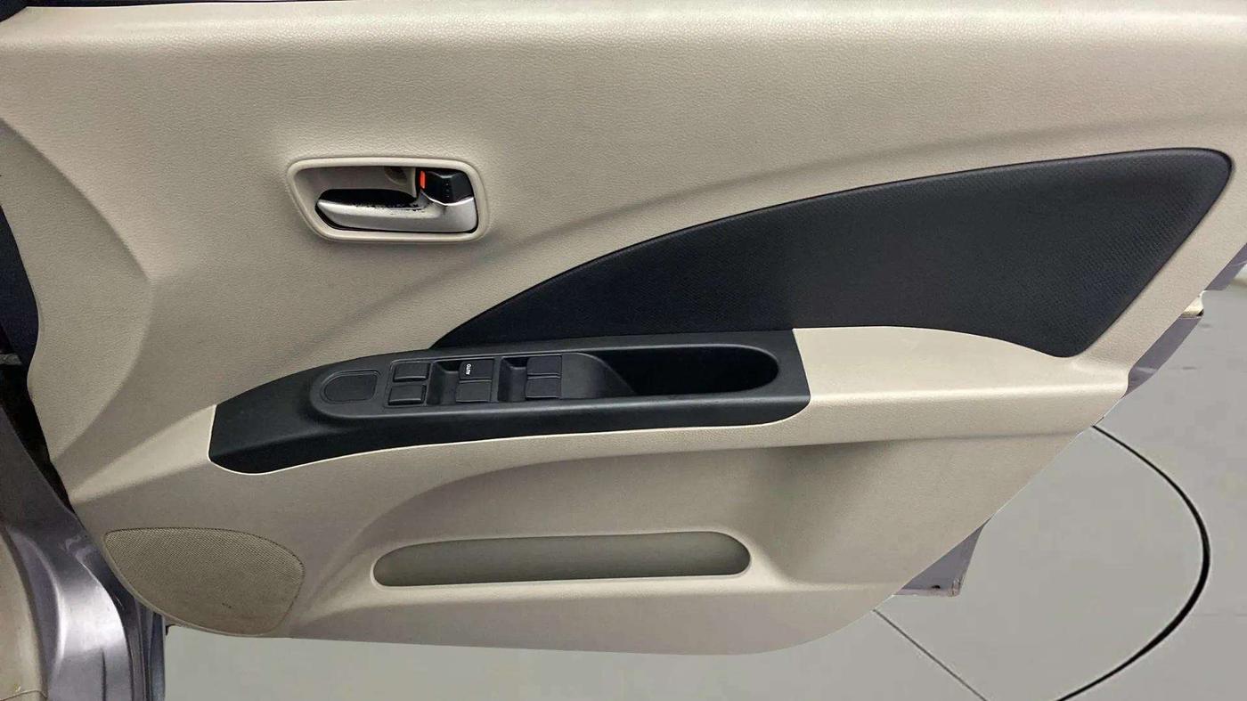 2014 Maruti Celerio LXI, Petrol, Manual, 84,122 km, Driver Side Door Panels Control