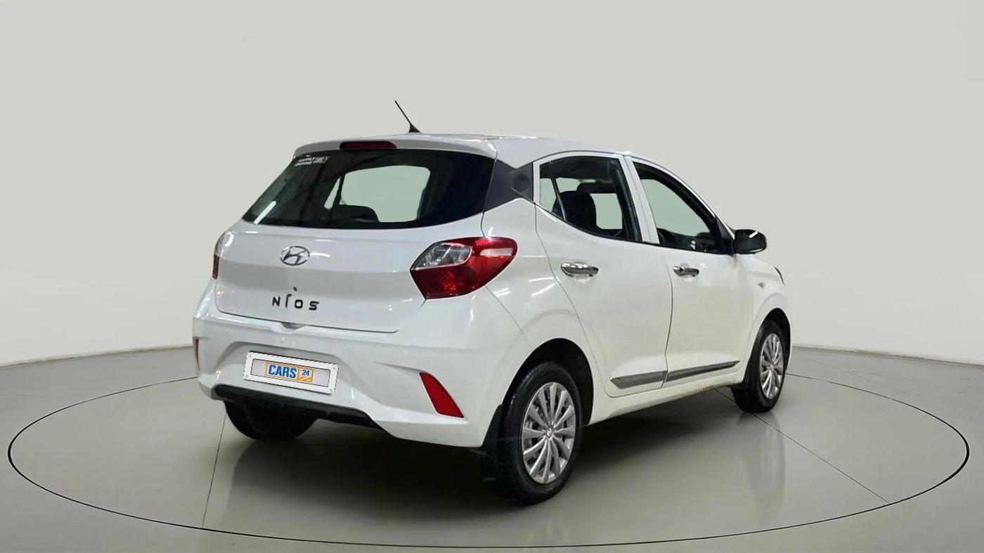 2020 Hyundai GRAND I10 NIOS ERA 1.2 KAPPA VTVT, Petrol, Manual, 57,765 km, Right Back Diagonal