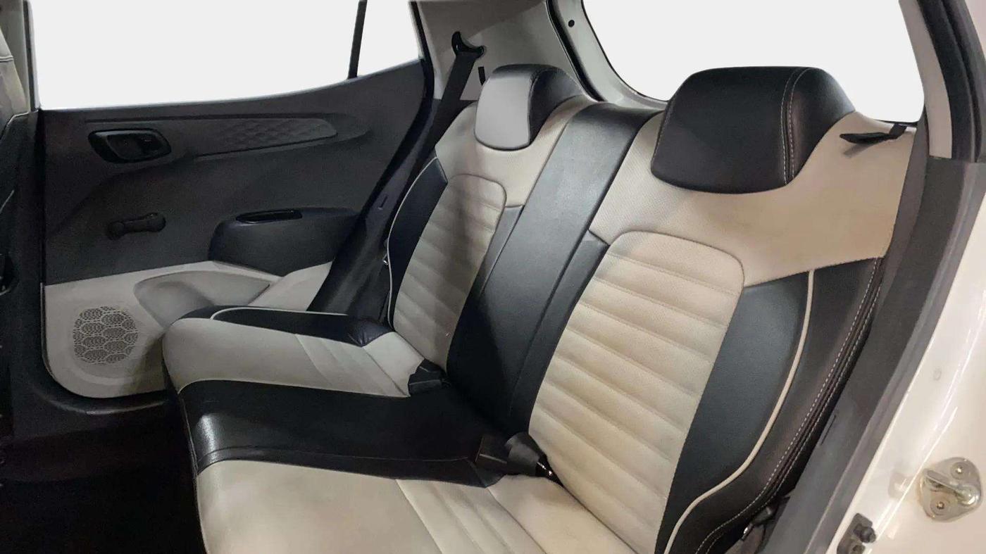 2020 Hyundai GRAND I10 NIOS ERA 1.2 KAPPA VTVT, Petrol, Manual, 57,765 km, Right Side Rear Door Cabin