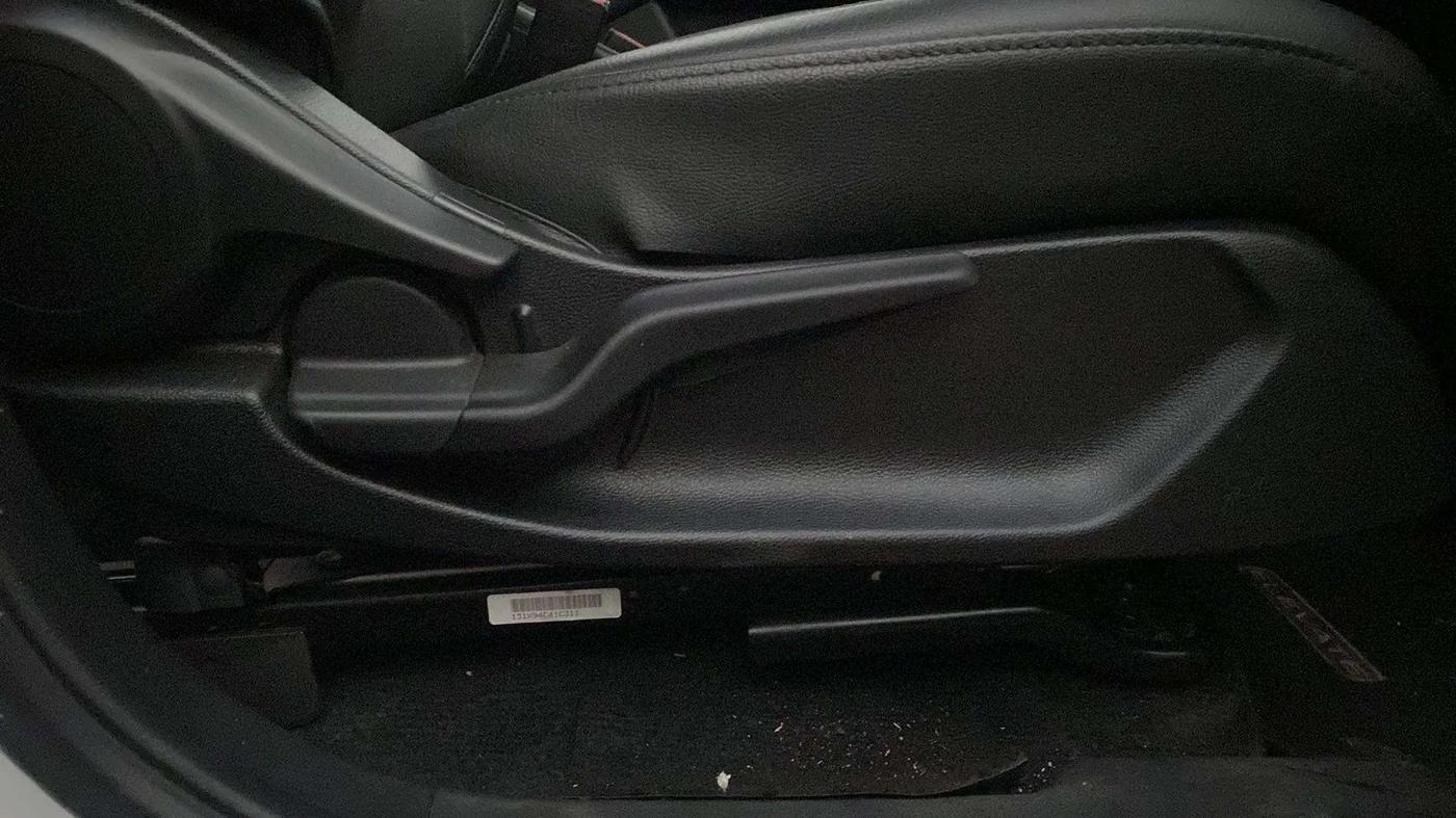 2024 Honda ELEVATE VX MT, Petrol, Manual, 3,079 km, Driver Side Adjustment Panel
