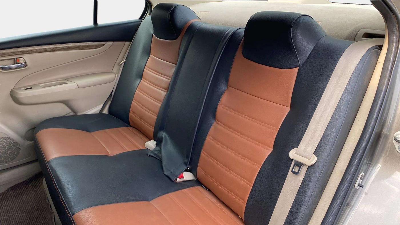 2021 Maruti Ciaz SIGMA 1.5 SHVS MT  PETROL, Petrol, Manual, 72,726 km, Right Side Rear Door Cabin