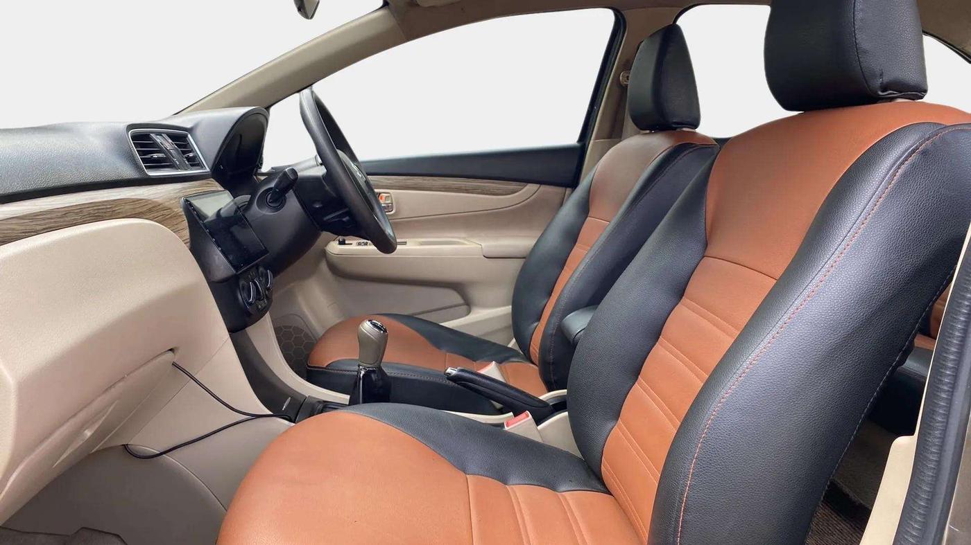 2021 Maruti Ciaz SIGMA 1.5 SHVS MT  PETROL, Petrol, Manual, 72,726 km, Right Side Front Door Cabin