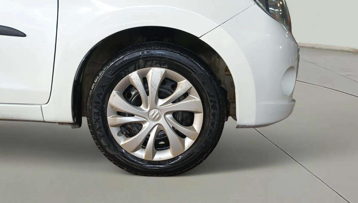 2017 Maruti Celerio VXI (O), Petrol, Manual, 74,582 km, Right Front Wheel