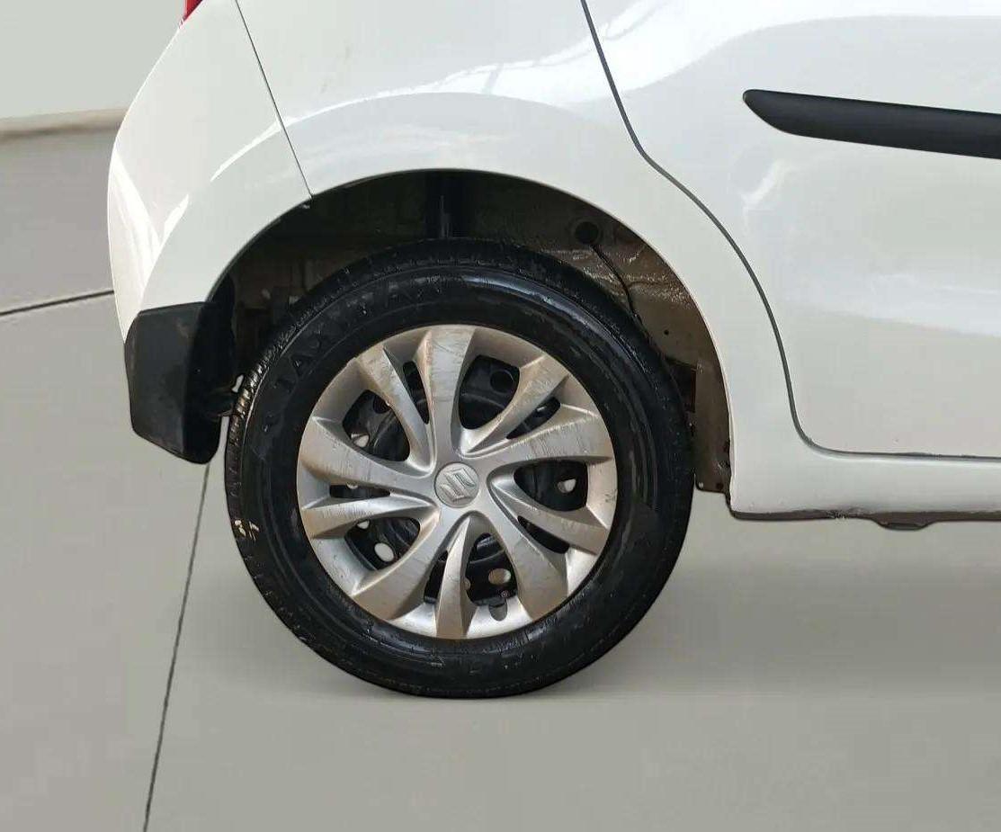 2017 Maruti Celerio VXI (O), Petrol, Manual, 74,582 km, Right Rear Wheel