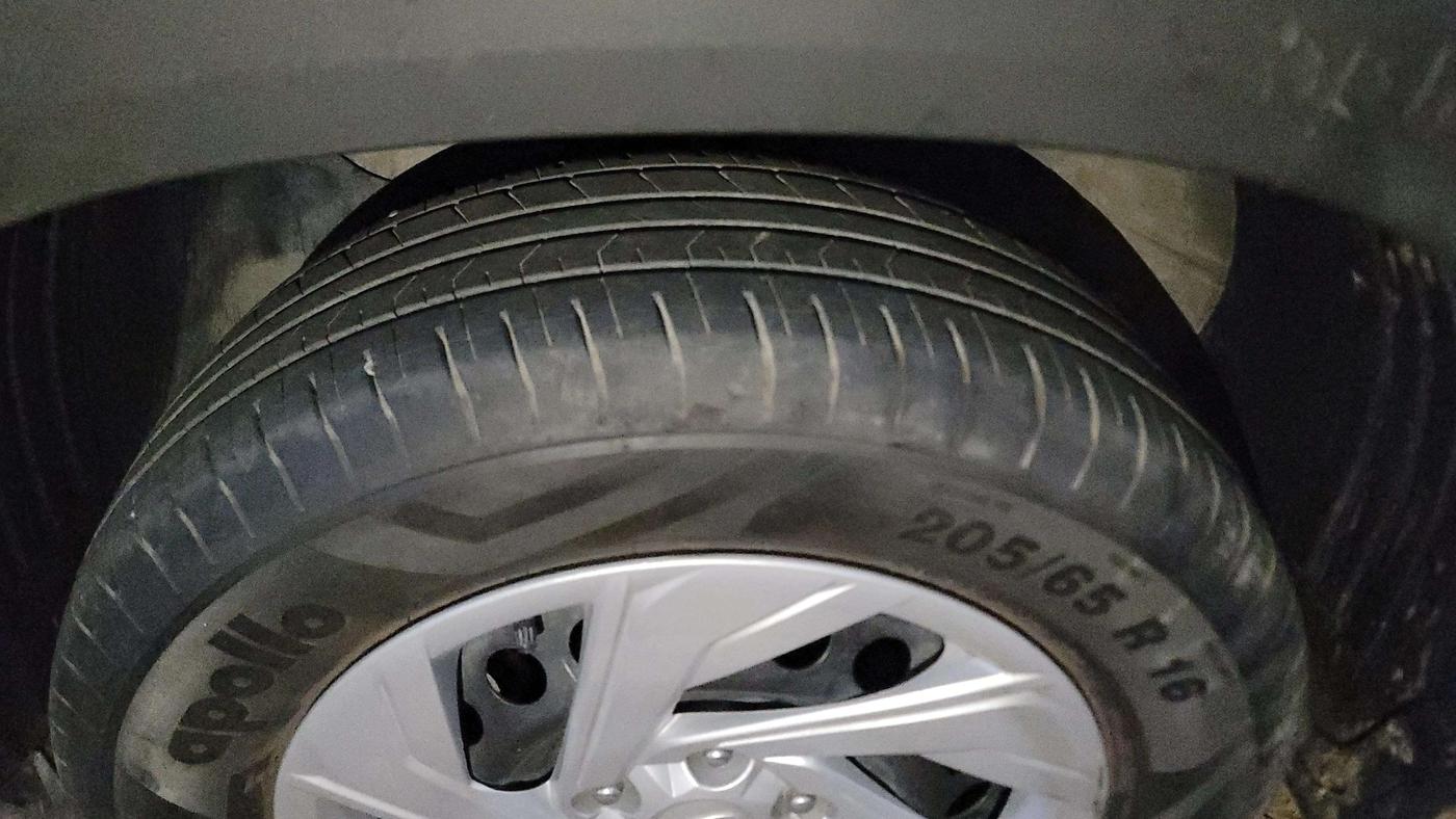 2022 Hyundai Creta E 1.5 DIESEL, Diesel, Manual, 21,587 km, Left Front Tyre Tread