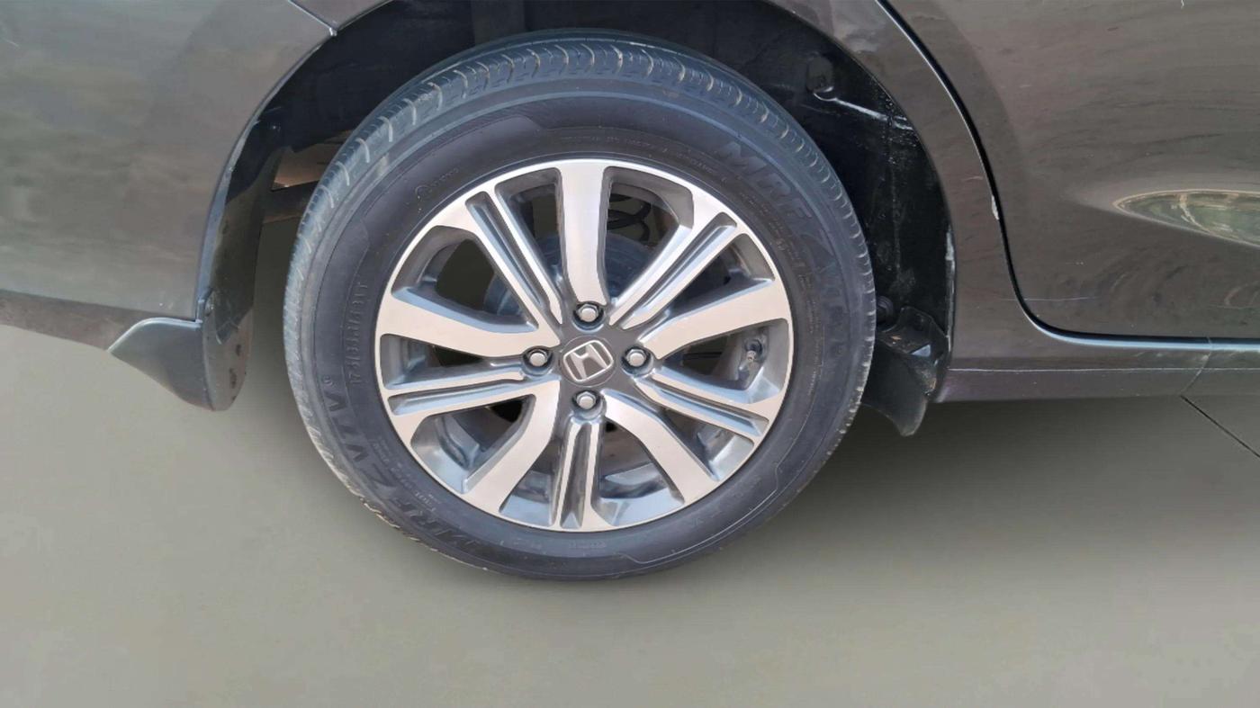 2022 Honda Amaze 1.2L I-VTEC VX CVT, Petrol, Automatic, 27,058 km, Right Rear Wheel