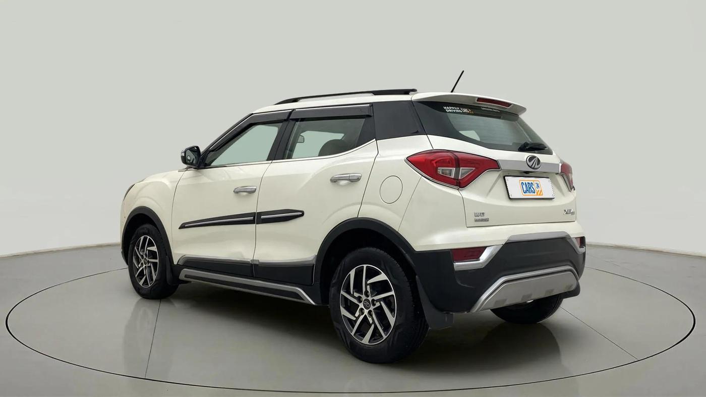 2022 Mahindra XUV300 W8 (O) 1.2 PETROL AMT, Petrol, Automatic, 9,185 km, Left Back Diagonal