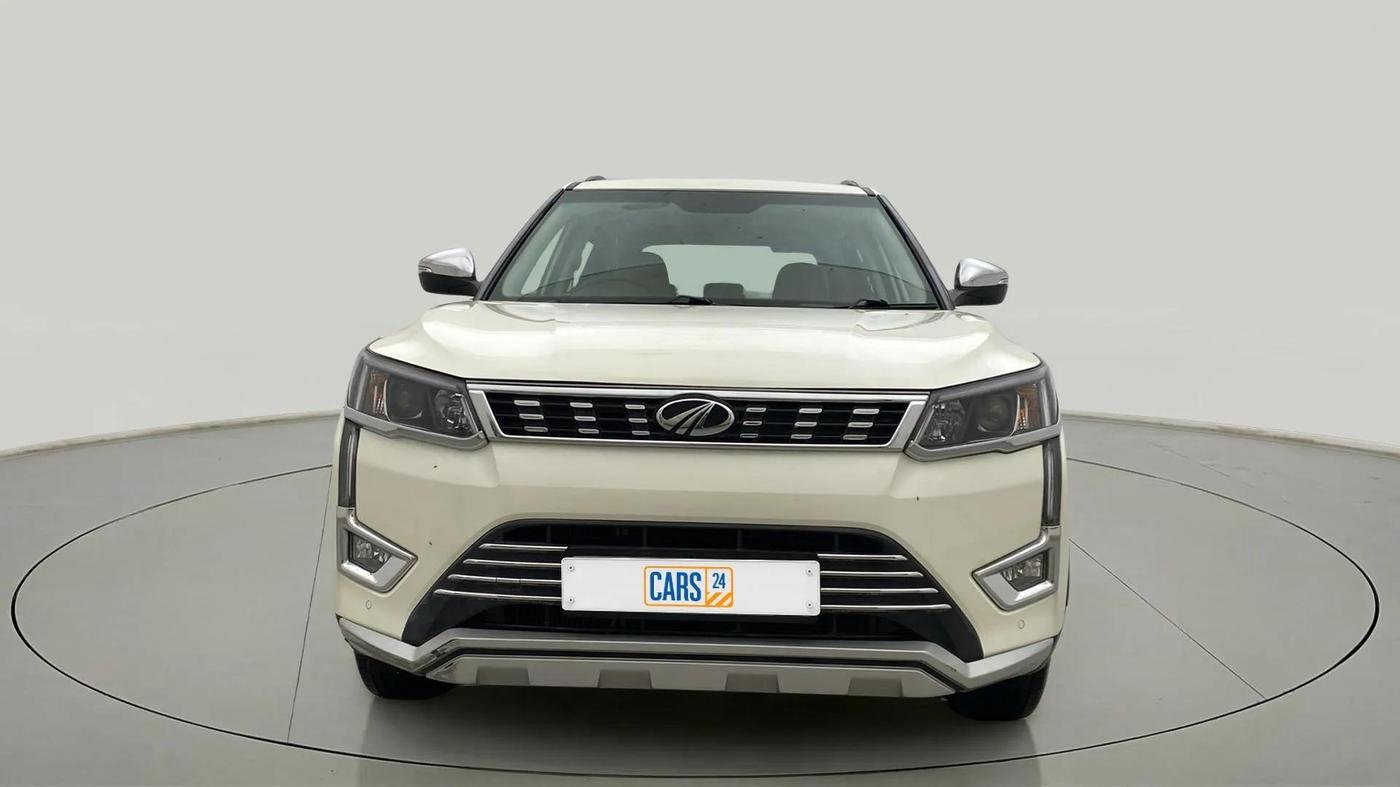 2022 Mahindra XUV300 W8 (O) 1.2 PETROL AMT, Petrol, Automatic, 9,185 km, Front