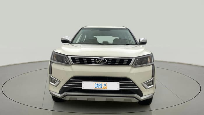 2022 Mahindra XUV300 W8 (O) 1.2 PETROL AMT, Petrol, Automatic, 9,185 km, Front