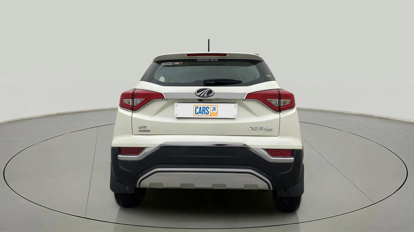 2022 Mahindra XUV300 W8 (O) 1.2 PETROL AMT, Petrol, Automatic, 9,185 km, Back/Rear