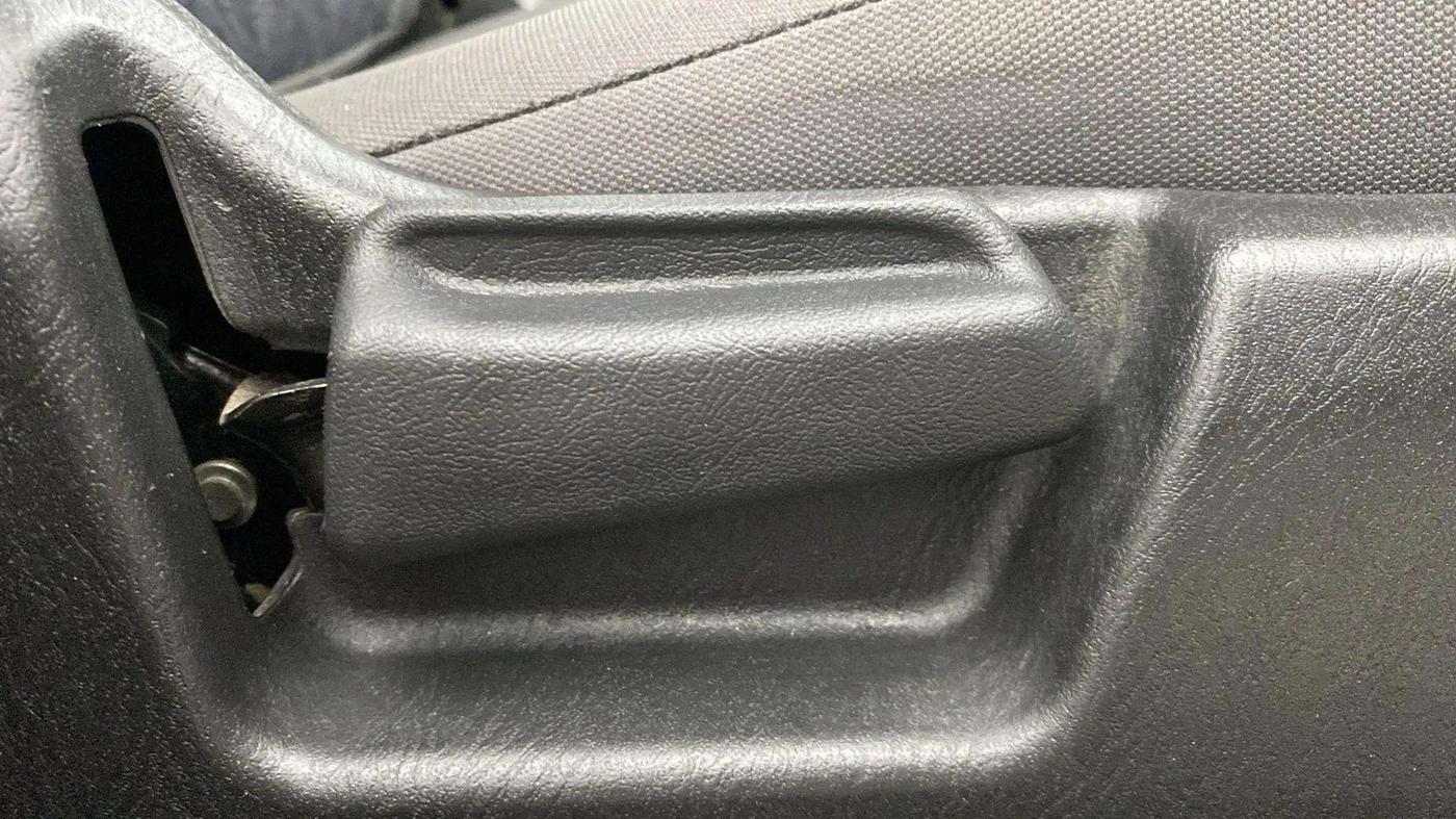 2020 Maruti Alto VXI PLUS, Petrol, Manual, 13,329 km, Driver Side Adjustment Panel