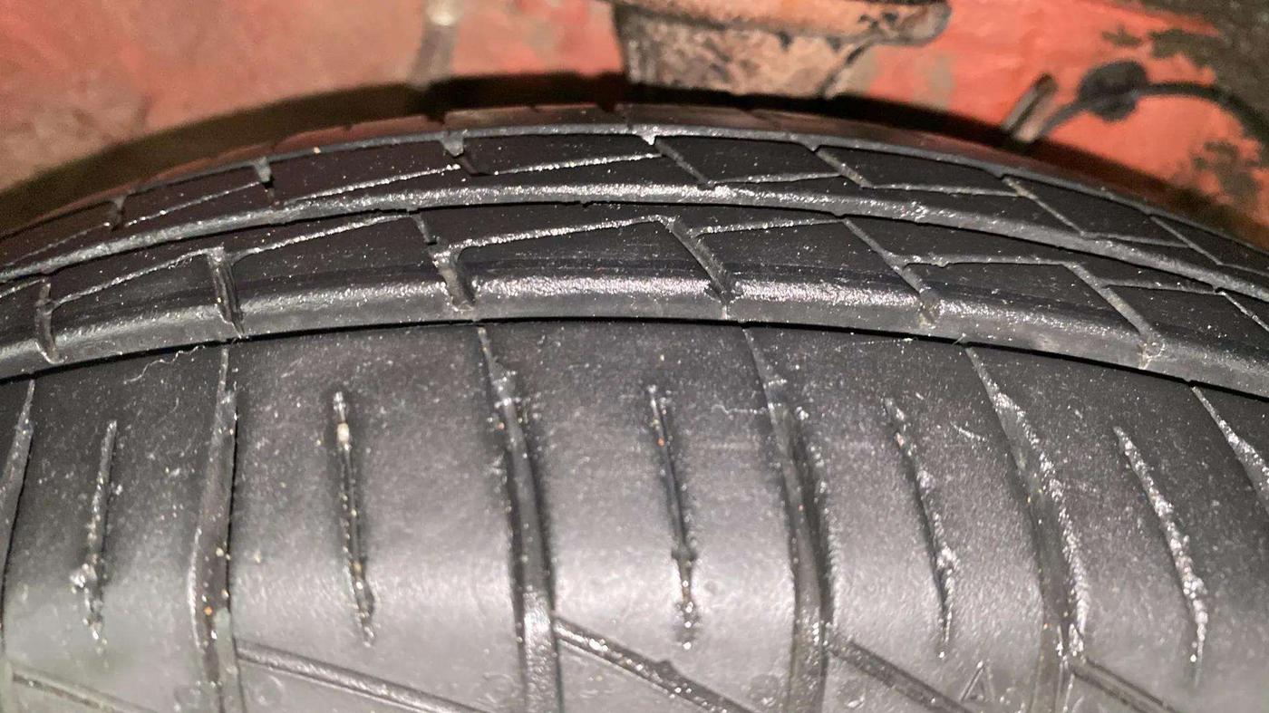 2020 Maruti Alto VXI PLUS, Petrol, Manual, 13,329 km, Right Front Tyre Tread