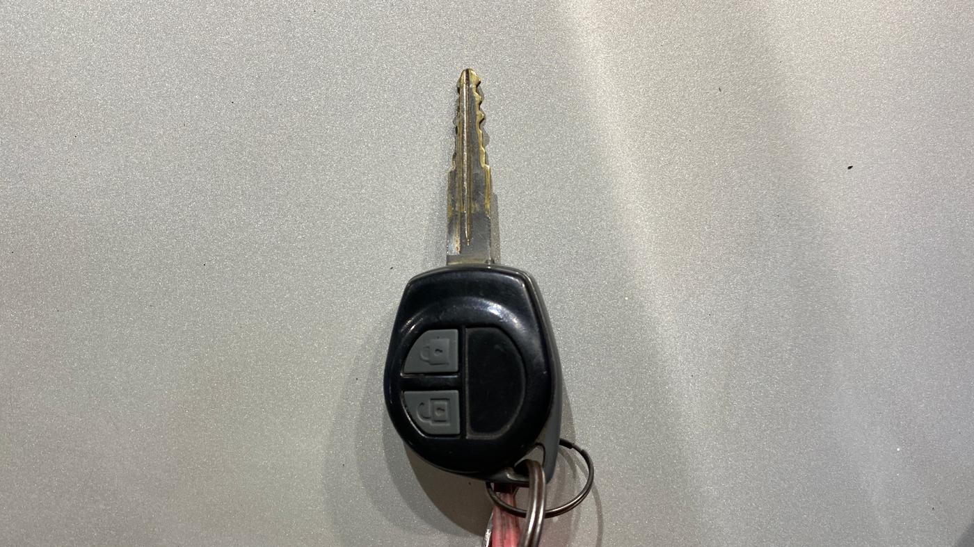 2018 Maruti Alto 800 VXI, Petrol, Manual, 23,175 km, Key Close Up