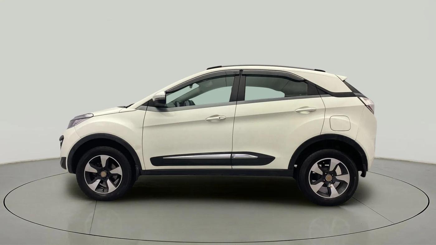 2018 Tata NEXON XZ PETROL, Petrol, Manual, 23,546 km, Left Side