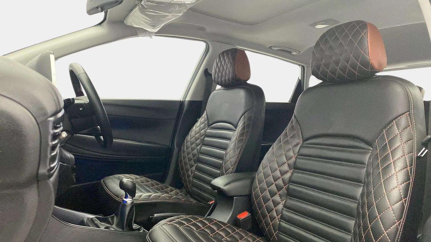 2023 Hyundai NEW I20 ASTA 1.2 MT, Petrol, Manual, 9,713 km, Right Side Front Door Cabin