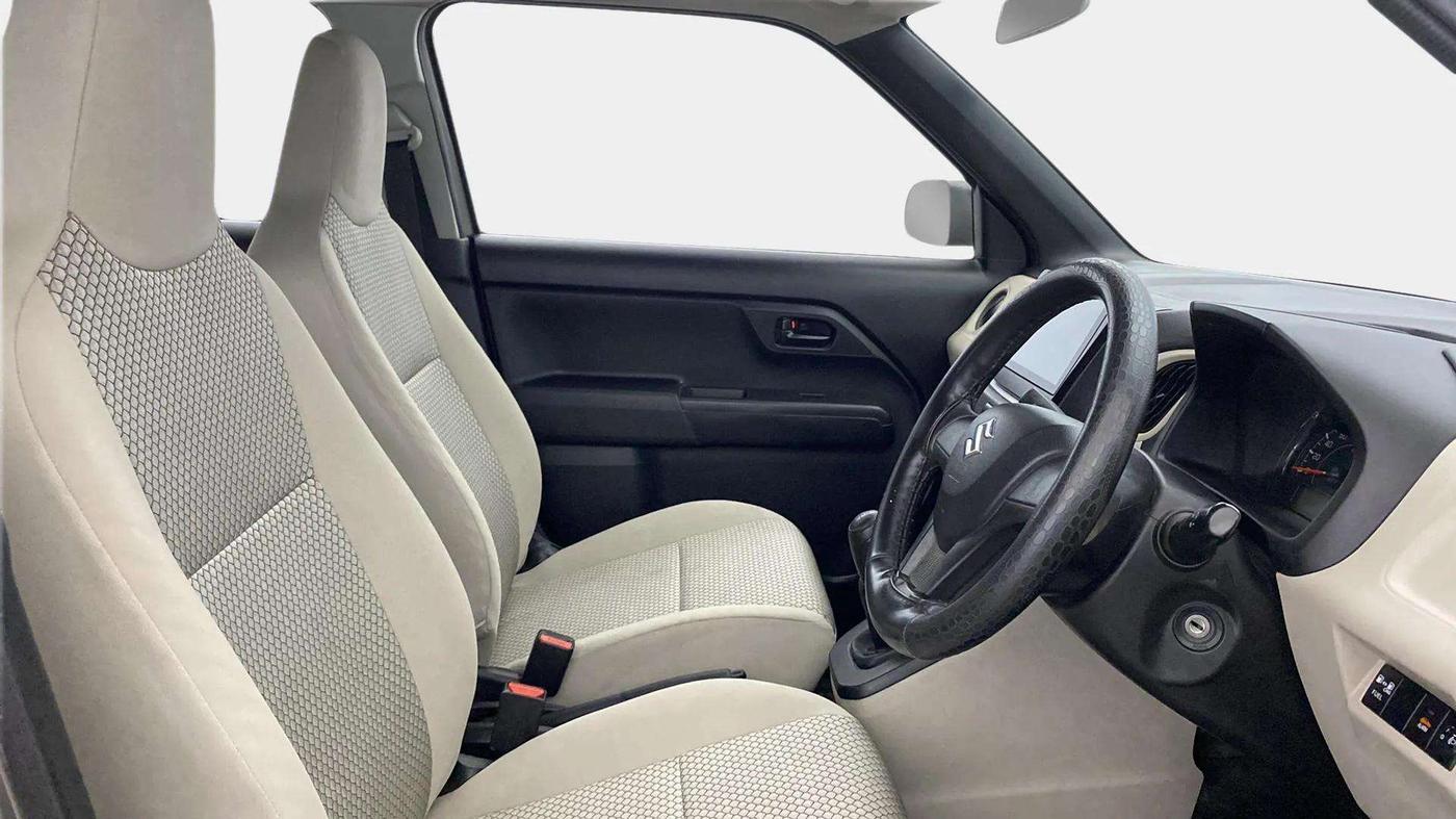 2022 Maruti New Wagon-R LXI CNG 1.0, CNG, Manual, 71,090 km, Right Side Front Door Cabin