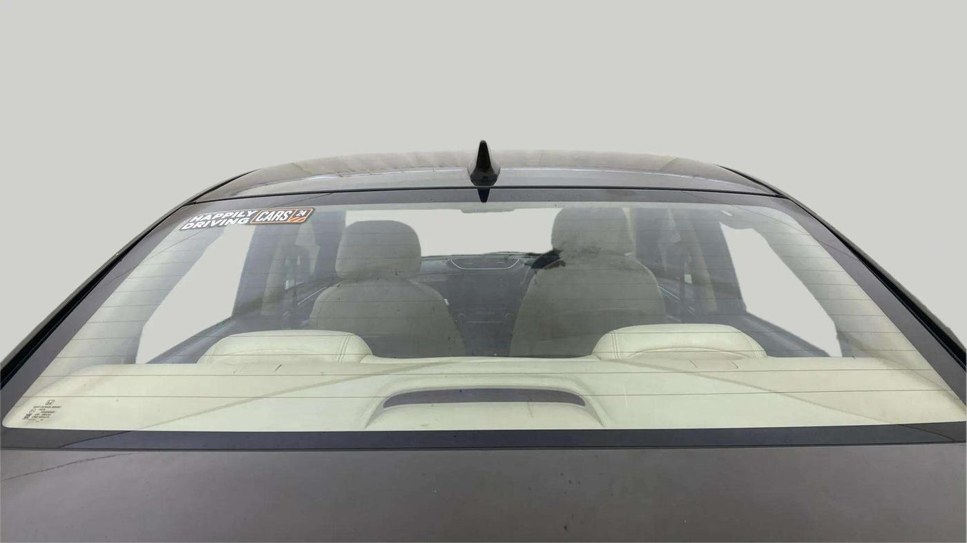 2022 Honda Amaze 1.2L I-VTEC VX CVT, Petrol, Automatic, 29,705 km, Rear Windshield