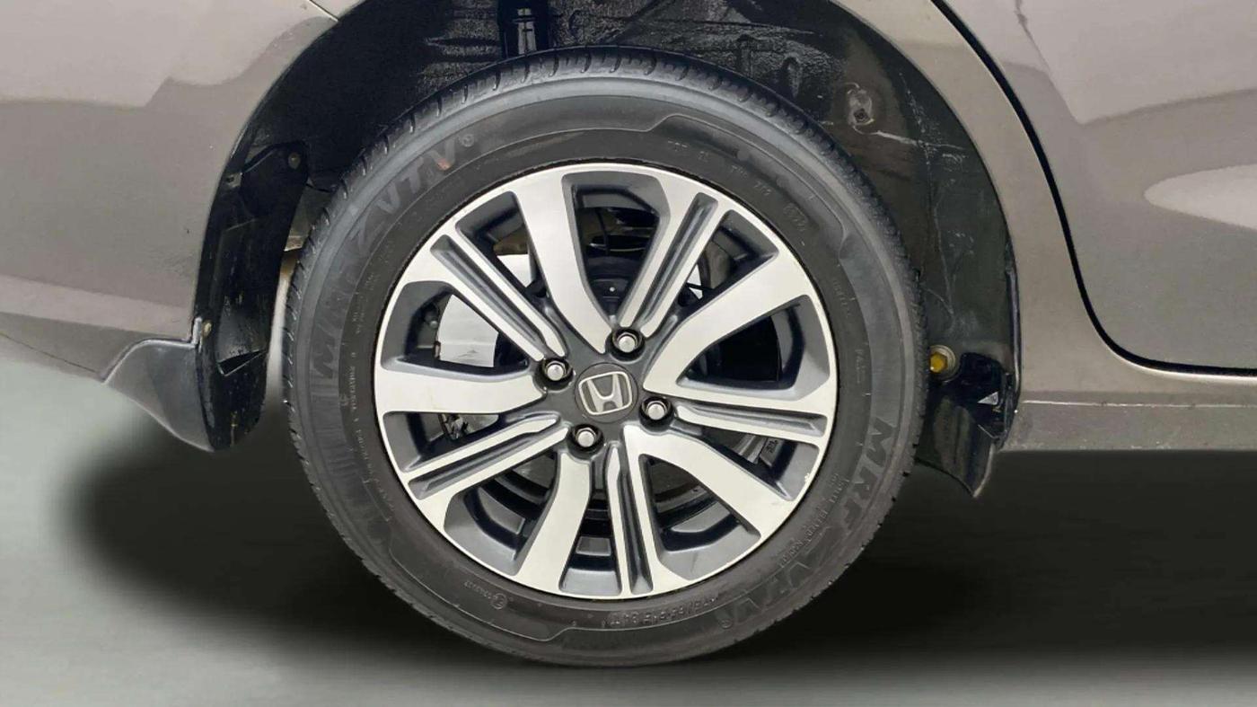 2022 Honda Amaze 1.2L I-VTEC VX CVT, Petrol, Automatic, 29,705 km, Right Rear Wheel