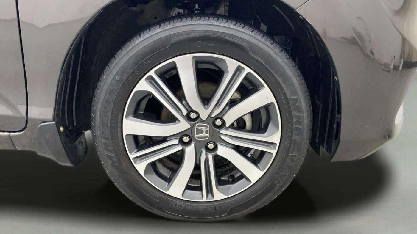2022 Honda Amaze 1.2L I-VTEC VX CVT, Petrol, Automatic, 29,705 km, Right Front Wheel