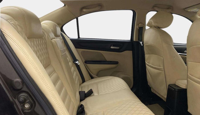 2022 Honda Amaze 1.2L I-VTEC VX CVT, Petrol, Automatic, 29,705 km, Right Side Rear Door Cabin