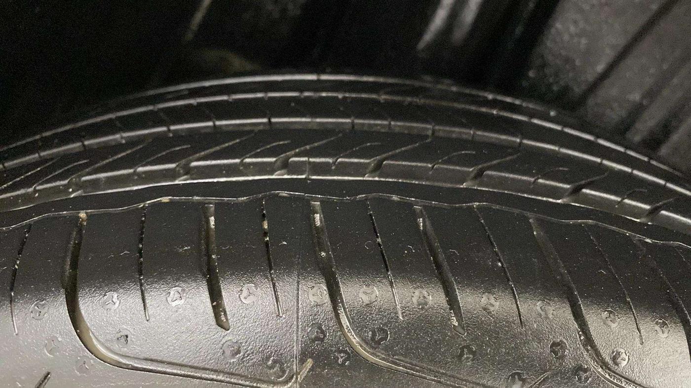 2024 Maruti FRONX DELTA PLUS 1.2L AGS, Petrol, Automatic, 4,351 km, Right Rear Tyre Tread