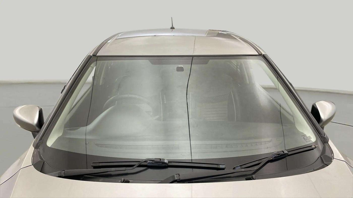 2018 Maruti Baleno DELTA PETROL 1.2, Petrol, Manual, 40,589 km, Front Windshield