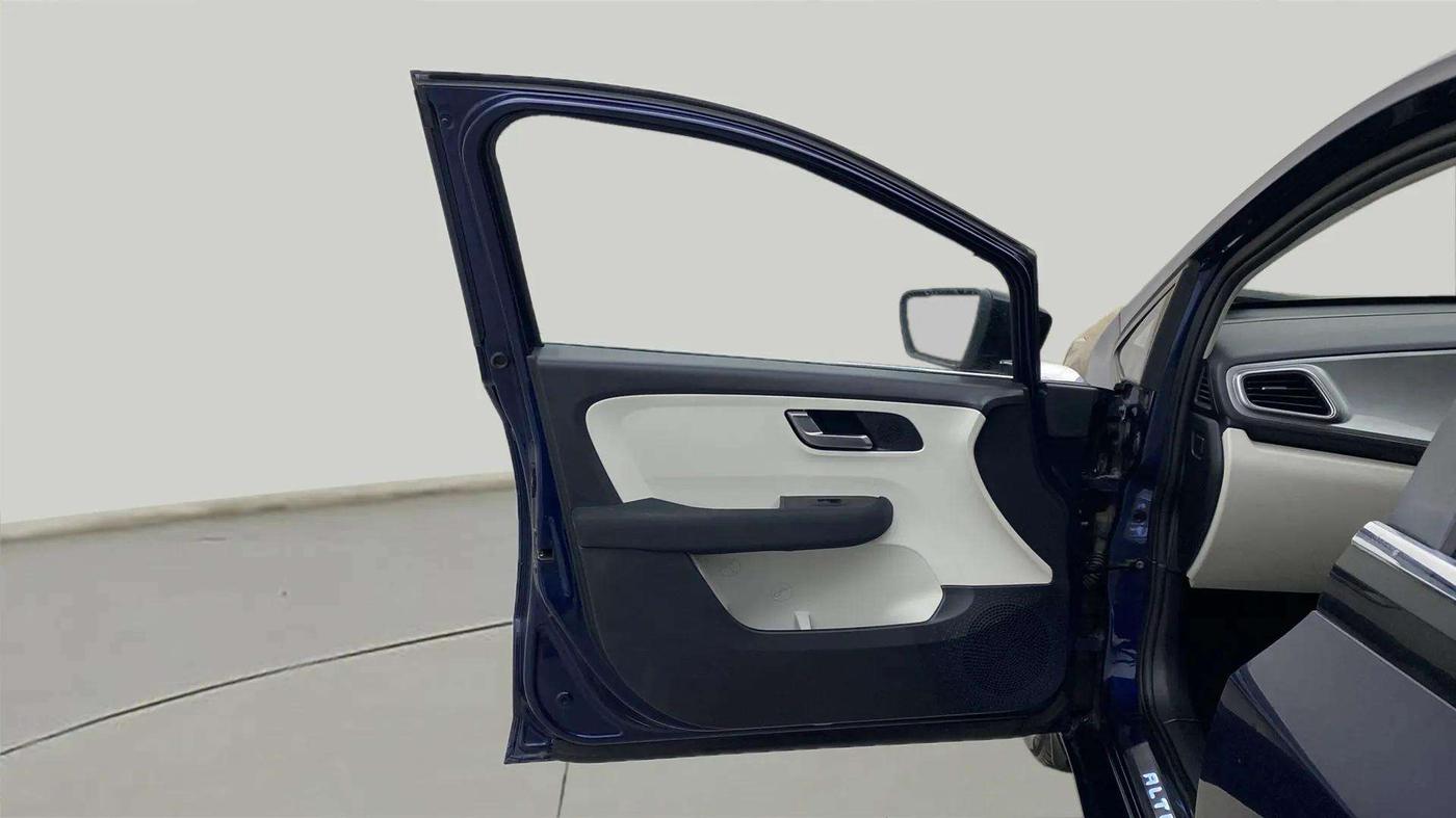 2023 Tata ALTROZ XZA PLUS, Petrol, Automatic, 2,975 km, LHS Front Door