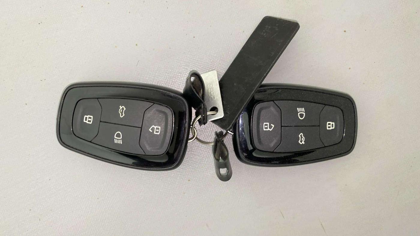2023 Tata ALTROZ XZA PLUS, Petrol, Automatic, 2,975 km, Key Close Up