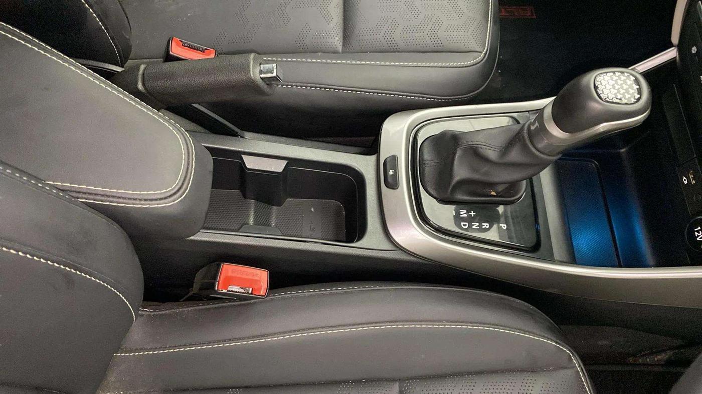 2023 Tata ALTROZ XZA PLUS, Petrol, Automatic, 2,975 km, Gear Lever