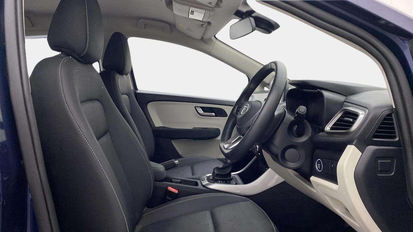 2023 Tata ALTROZ XZA PLUS, Petrol, Automatic, 2,975 km, Right Side Front Door Cabin