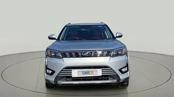 2020 Mahindra XUV300 W8 1.2 PETROL, Petrol, Manual, 33,911 km, Front