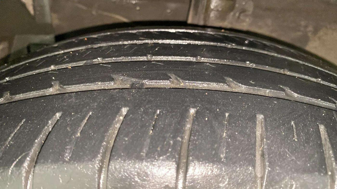 2020 Maruti Ciaz ALPHA 1.5 SHVS PETROL, Petrol, Manual, 41,131 km, Left Front Tyre Tread