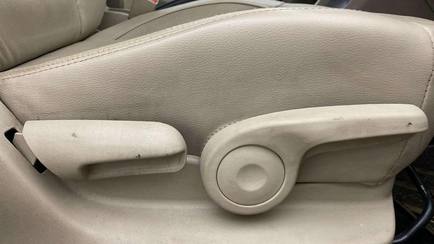 2020 Maruti Ciaz ALPHA 1.5 SHVS PETROL, Petrol, Manual, 41,131 km, Driver Side Adjustment Panel
