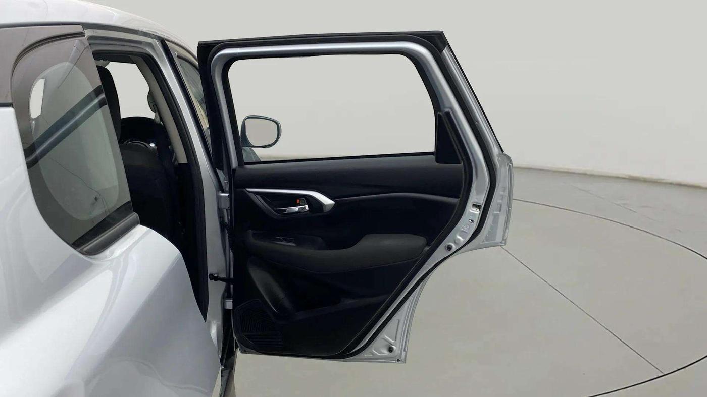 2023 Toyota URBAN CRUISER HYRYDER E NEO DRIVE, Petrol, Manual, 11,656 km, RHS Rear Door