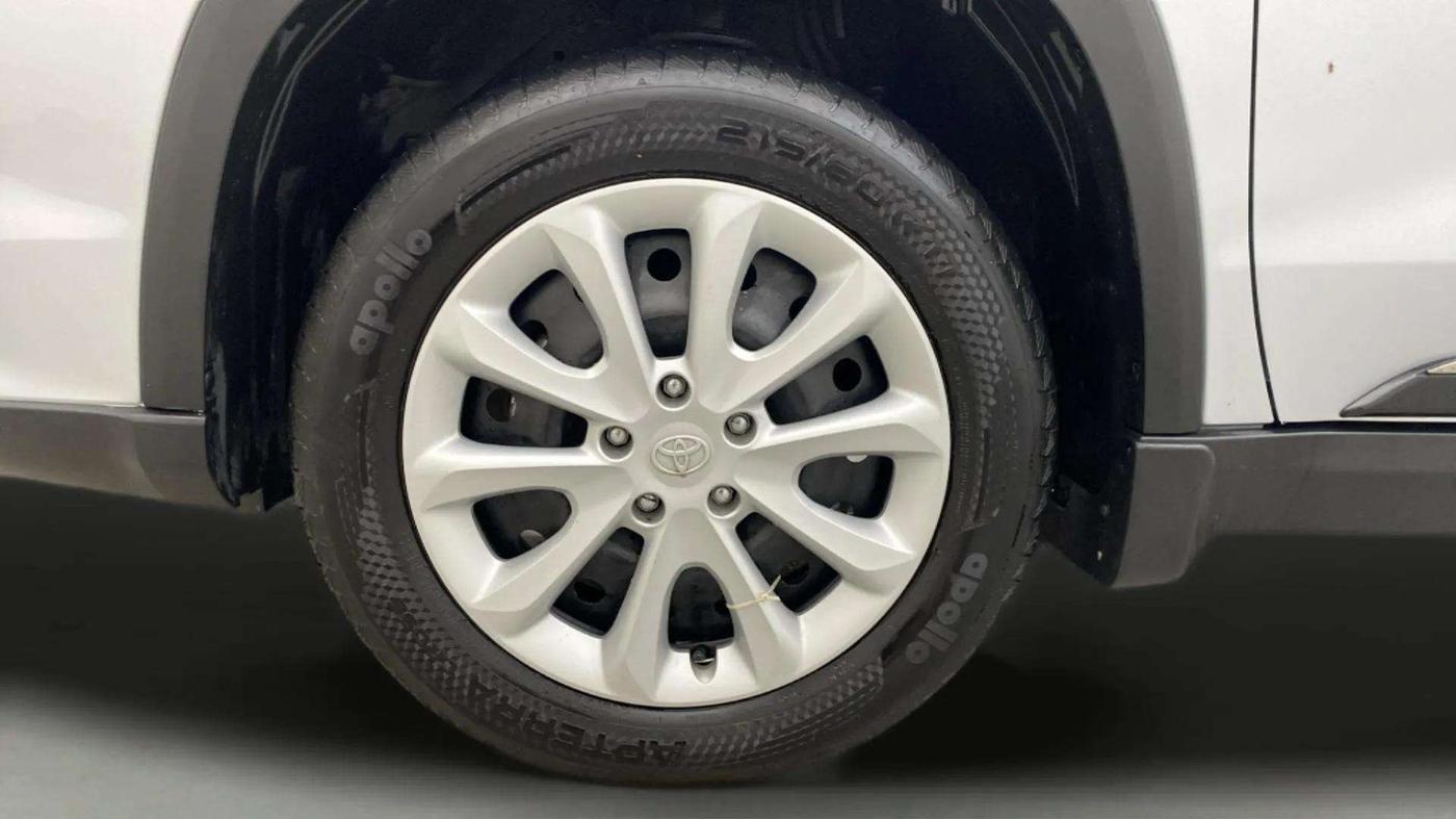 2023 Toyota URBAN CRUISER HYRYDER E NEO DRIVE, Petrol, Manual, 11,656 km, Left Front Wheel