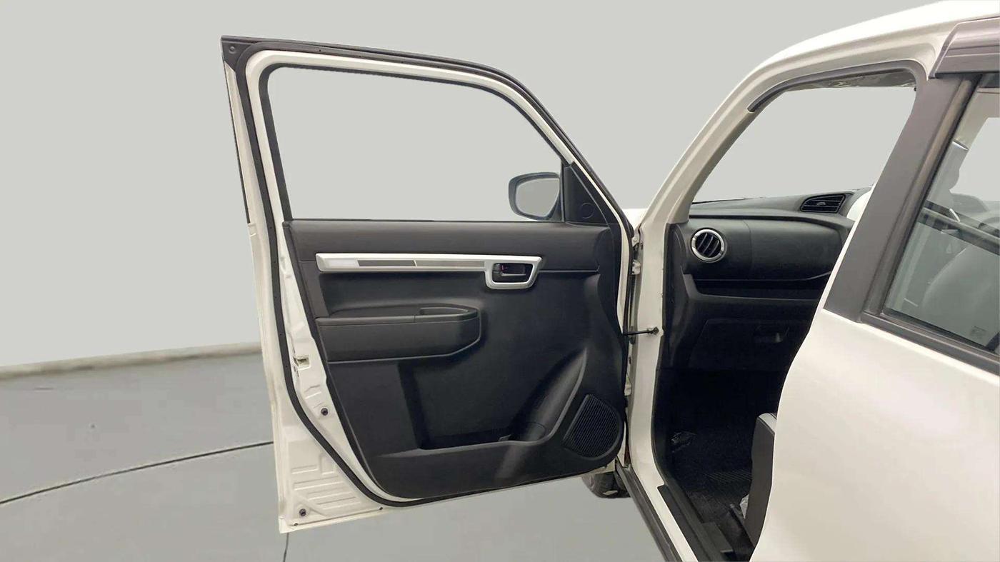 2023 Maruti S PRESSO VXI+, Petrol, Manual, 5,171 km, LHS Front Door