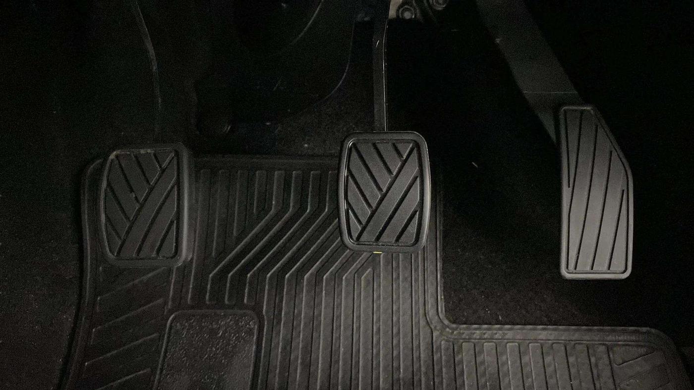 2023 Maruti S PRESSO VXI+, Petrol, Manual, 5,171 km, Pedals