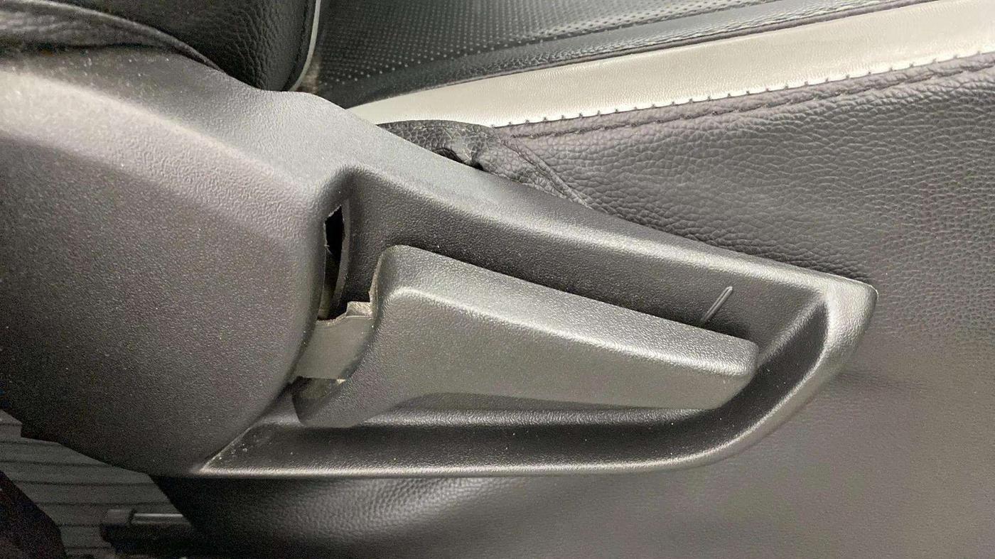 2023 Maruti S PRESSO VXI+, Petrol, Manual, 5,171 km, Driver Side Adjustment Panel