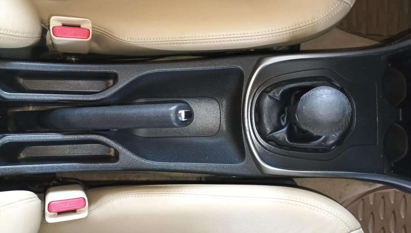 2014 Honda City 1.5L I-VTEC VX, Petrol, Manual, 39,930 km, Gear Lever