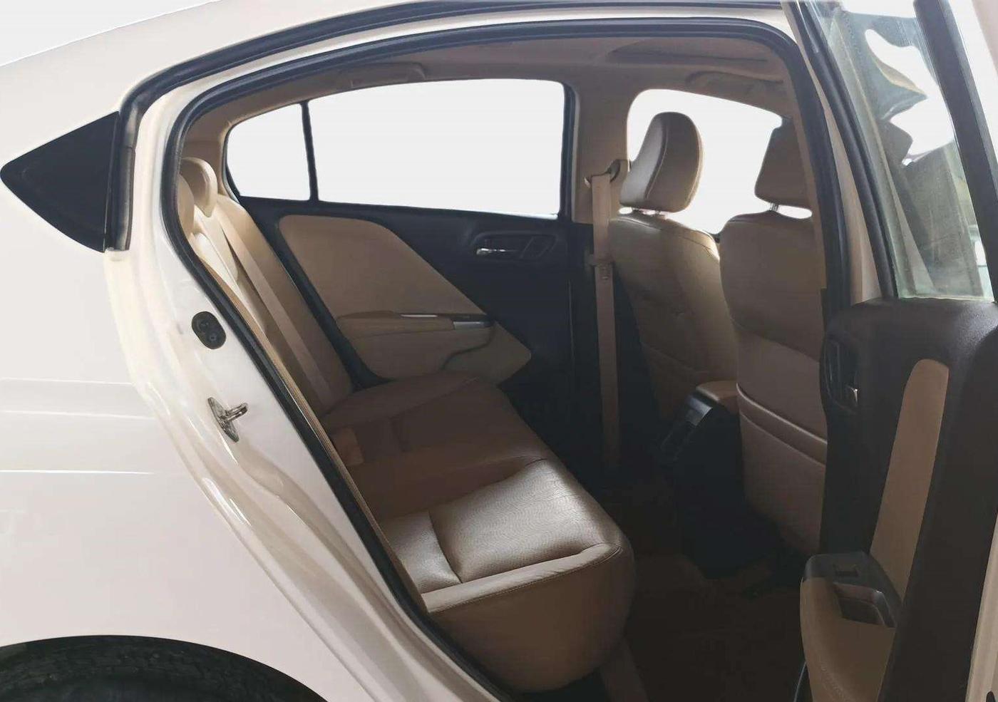 2014 Honda City 1.5L I-VTEC VX, Petrol, Manual, 39,930 km, Right Side Rear Door Cabin