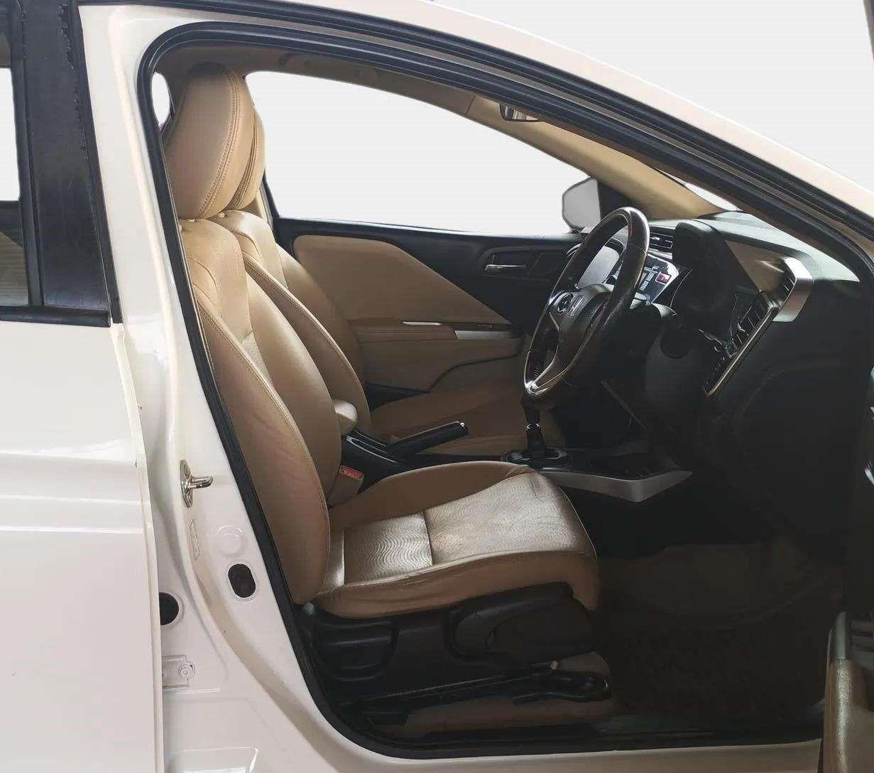 2014 Honda City 1.5L I-VTEC VX, Petrol, Manual, 39,930 km, Right Side Front Door Cabin