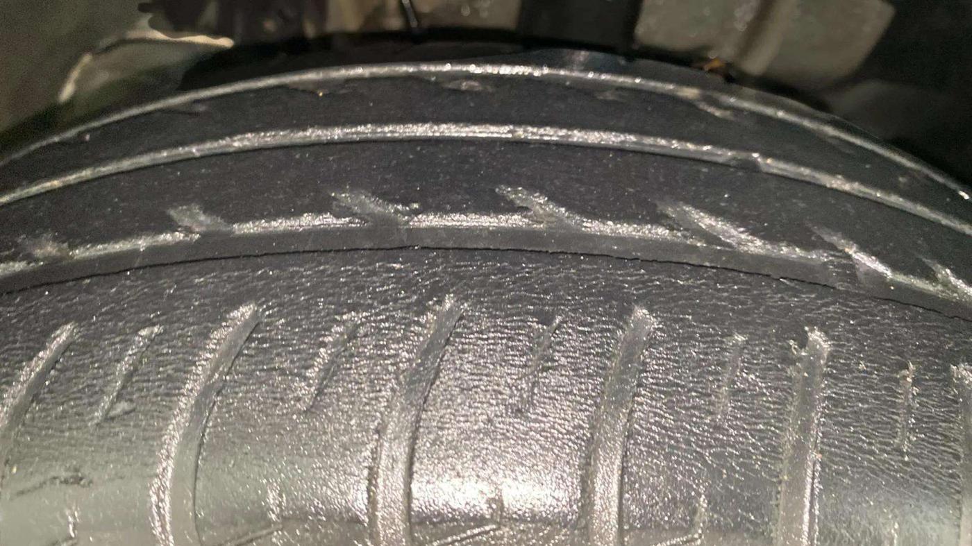 2017 Tata Tiago XZA PETROL, Petrol, Automatic, 34,662 km, Left Front Tyre Tread