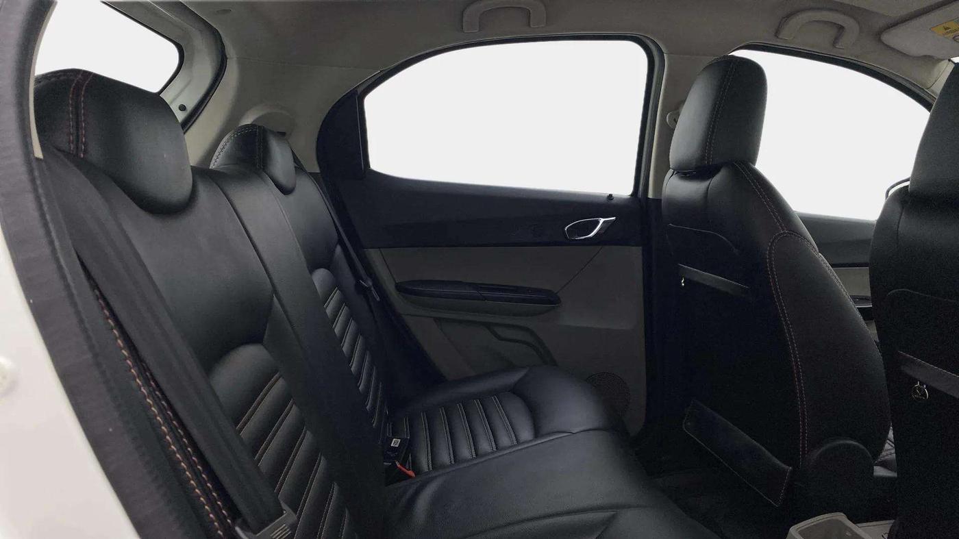 2017 Tata Tiago XZA PETROL, Petrol, Automatic, 34,662 km, Right Side Rear Door Cabin