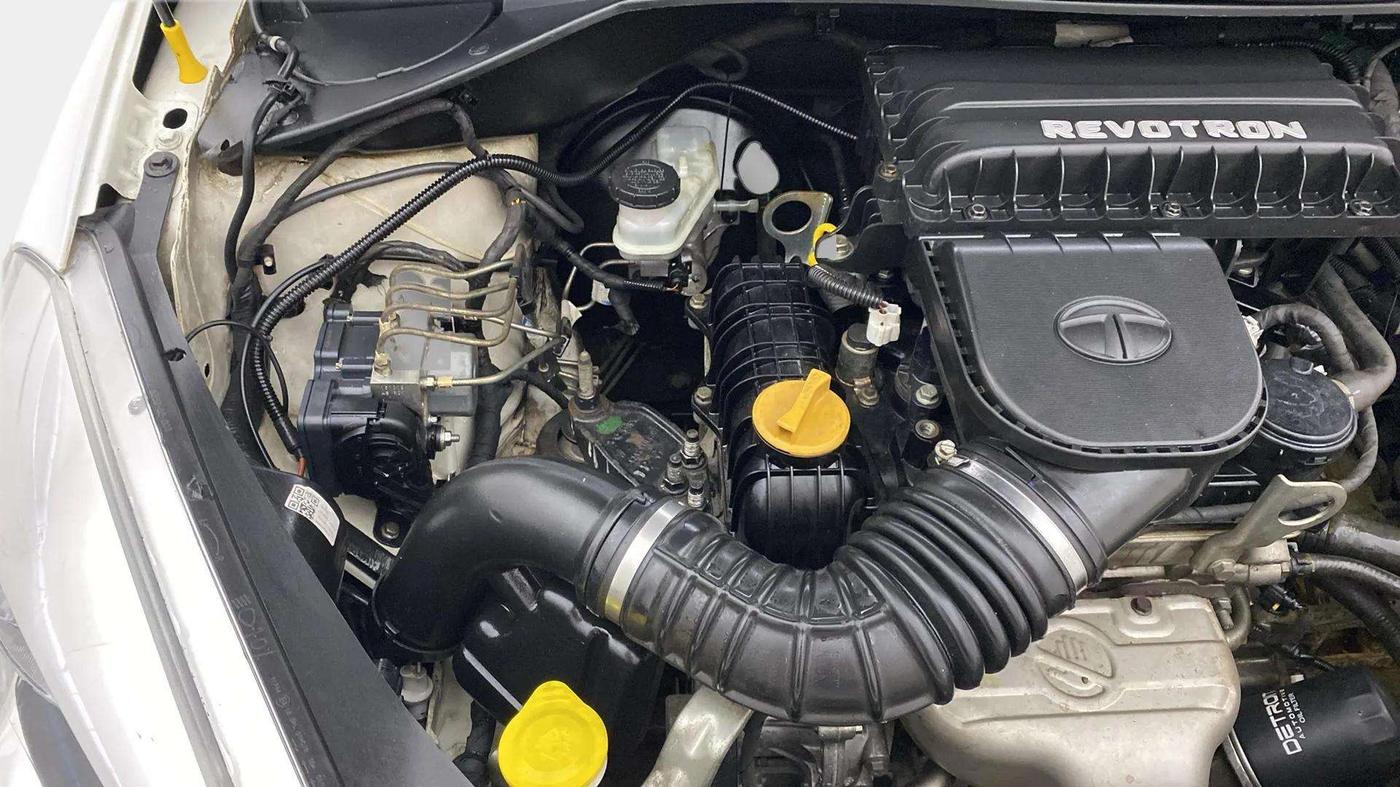 2017 Tata Tiago XZA PETROL, Petrol, Automatic, 34,662 km, Engine View - Right