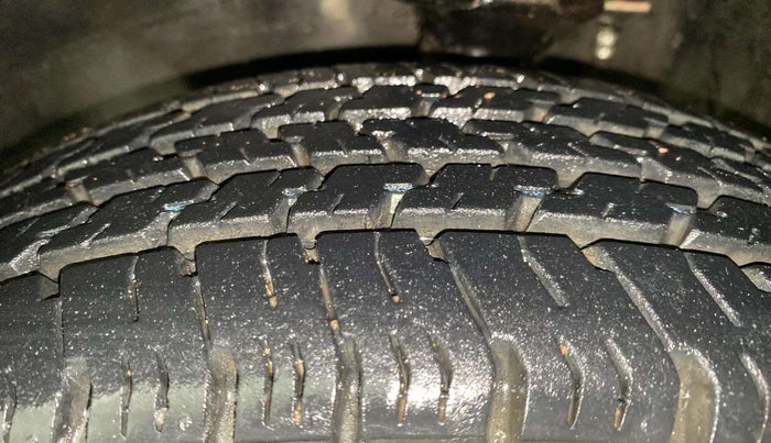 2013 Maruti Alto K10 VXI, Petrol, Manual, 36,873 km, Right Front Tyre Tread
