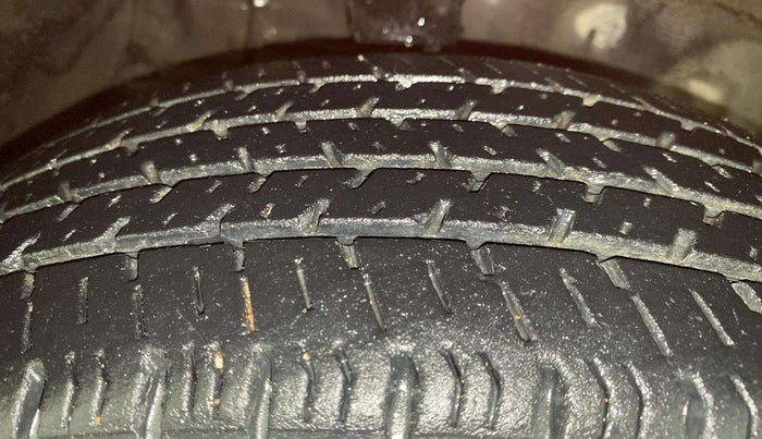 2013 Maruti Alto K10 VXI, Petrol, Manual, 36,873 km, Left Front Tyre Tread
