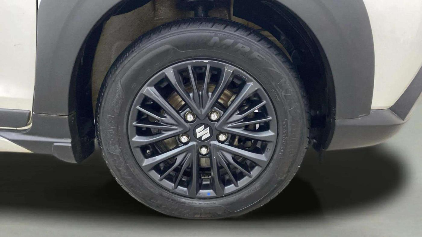 2020 Maruti XL6 ZETA MT, Petrol, Manual, 51,617 km, Right Front Wheel