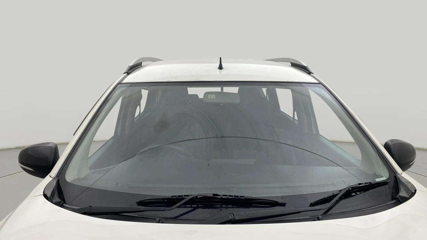 2020 Maruti XL6 ZETA MT, Petrol, Manual, 51,617 km, Front Windshield